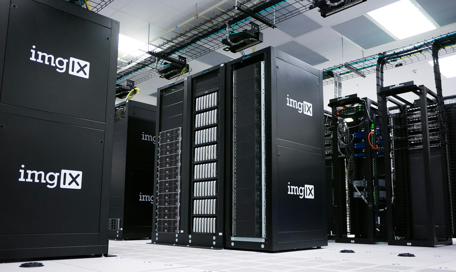 Server equipment in a data centre